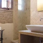 Umbria Country Shelter *