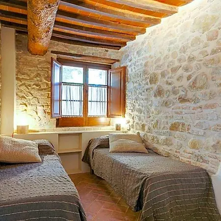 Umbria Country Shelter