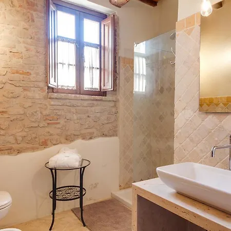 Umbria Country Shelter * Compignano (Perugia)