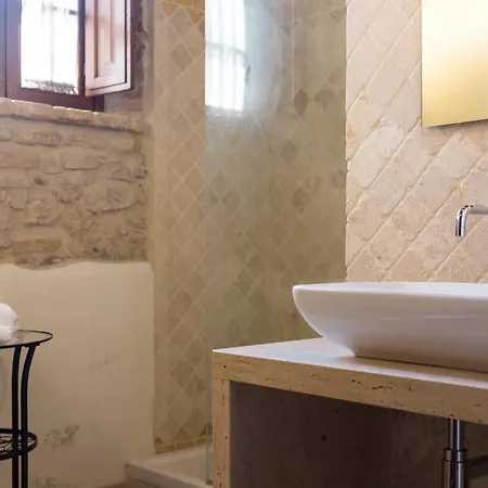 Umbria Country Shelter *